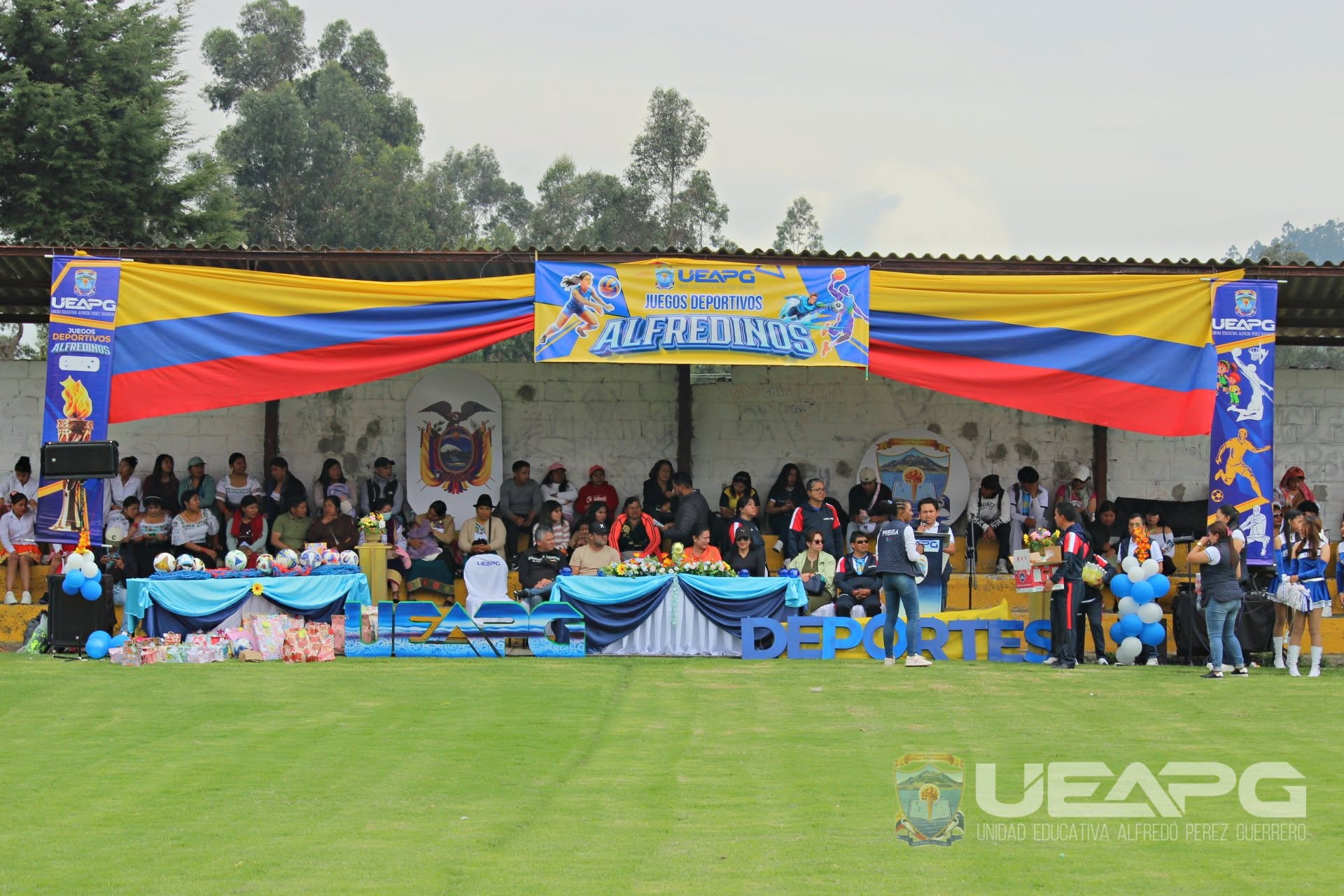 Juegos internos UEAPG en el Estadio Pusaco