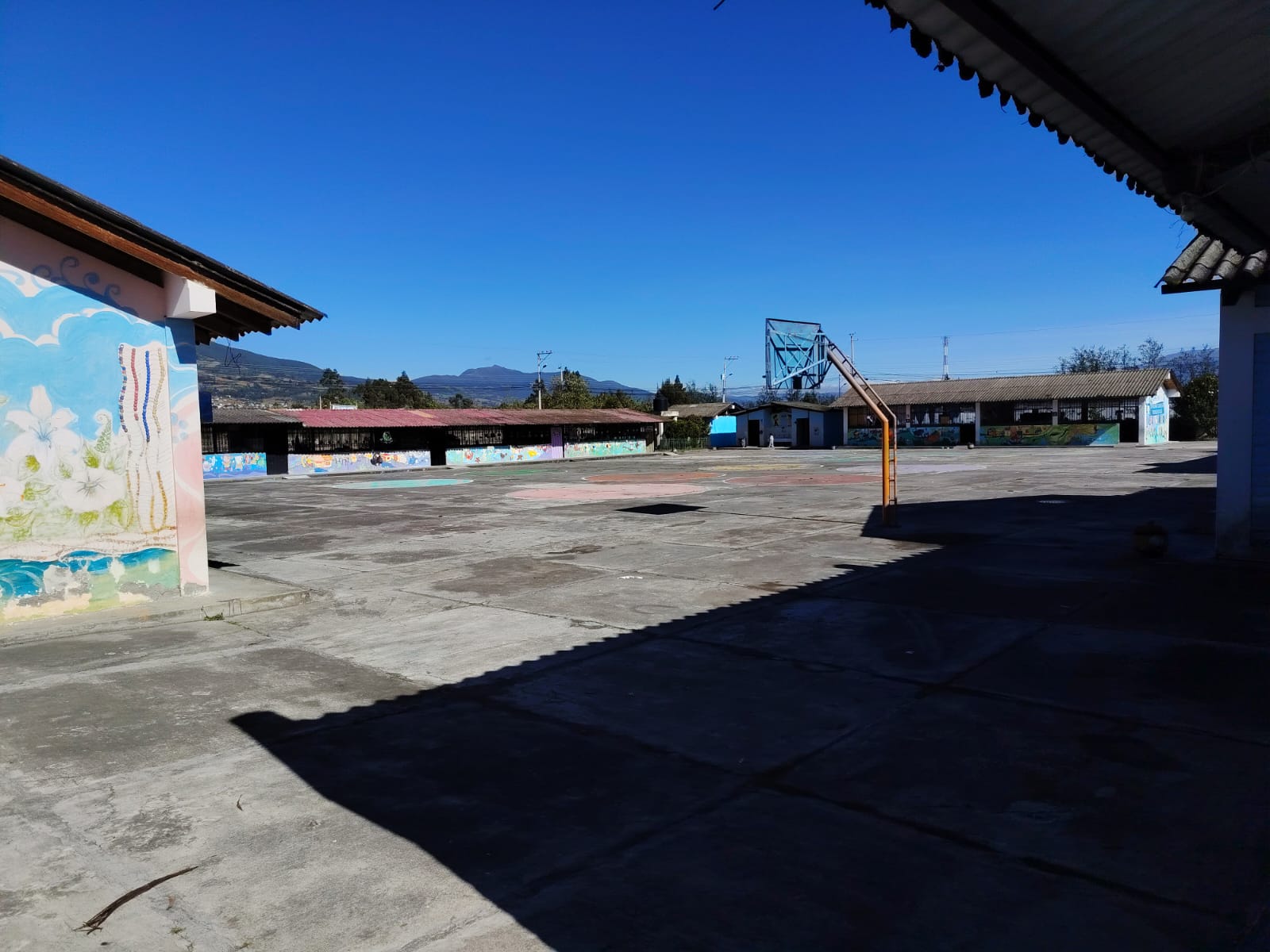 Patio principal de la Sede 2