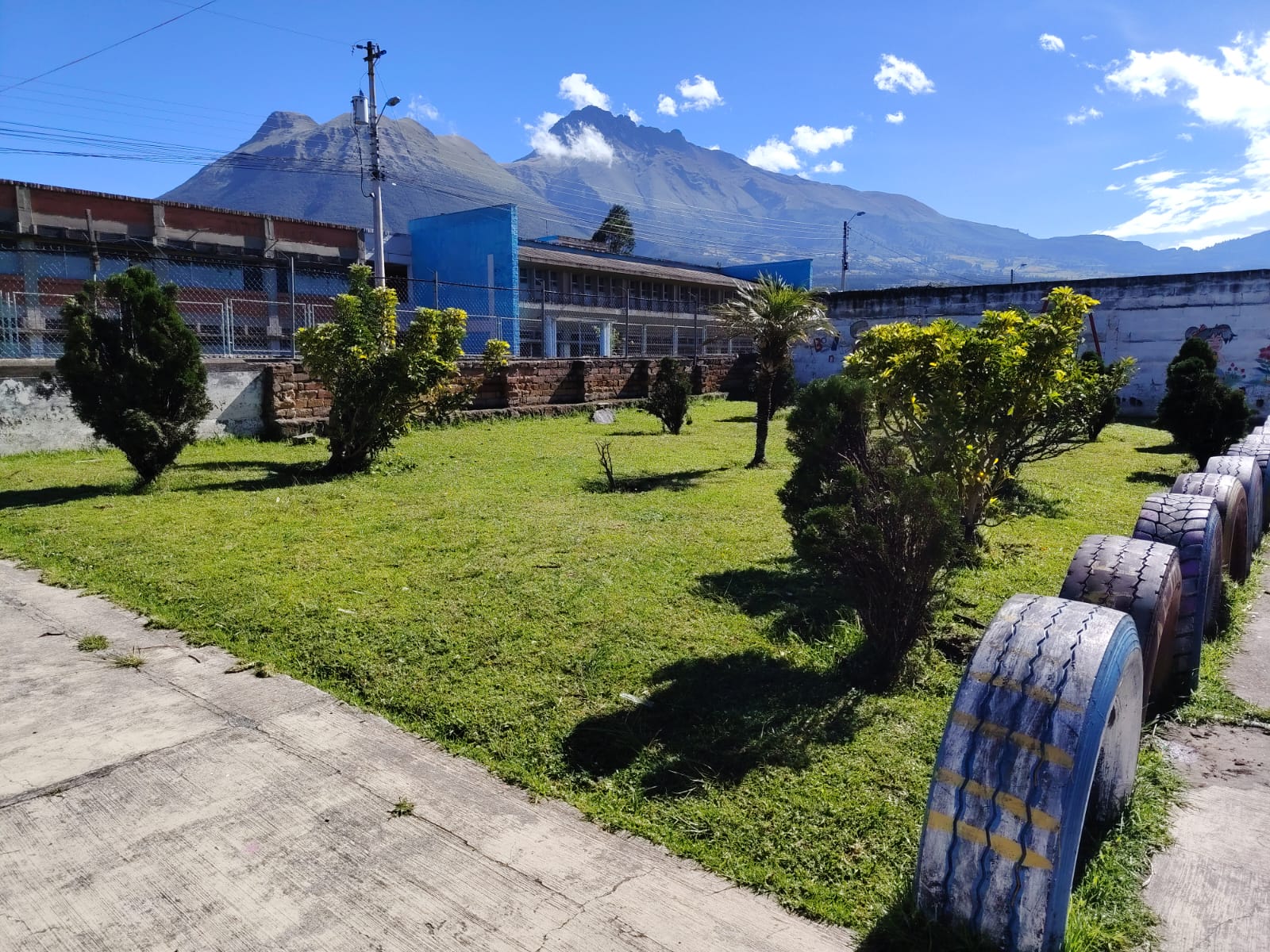 Jardines exteriores de la Sede 2