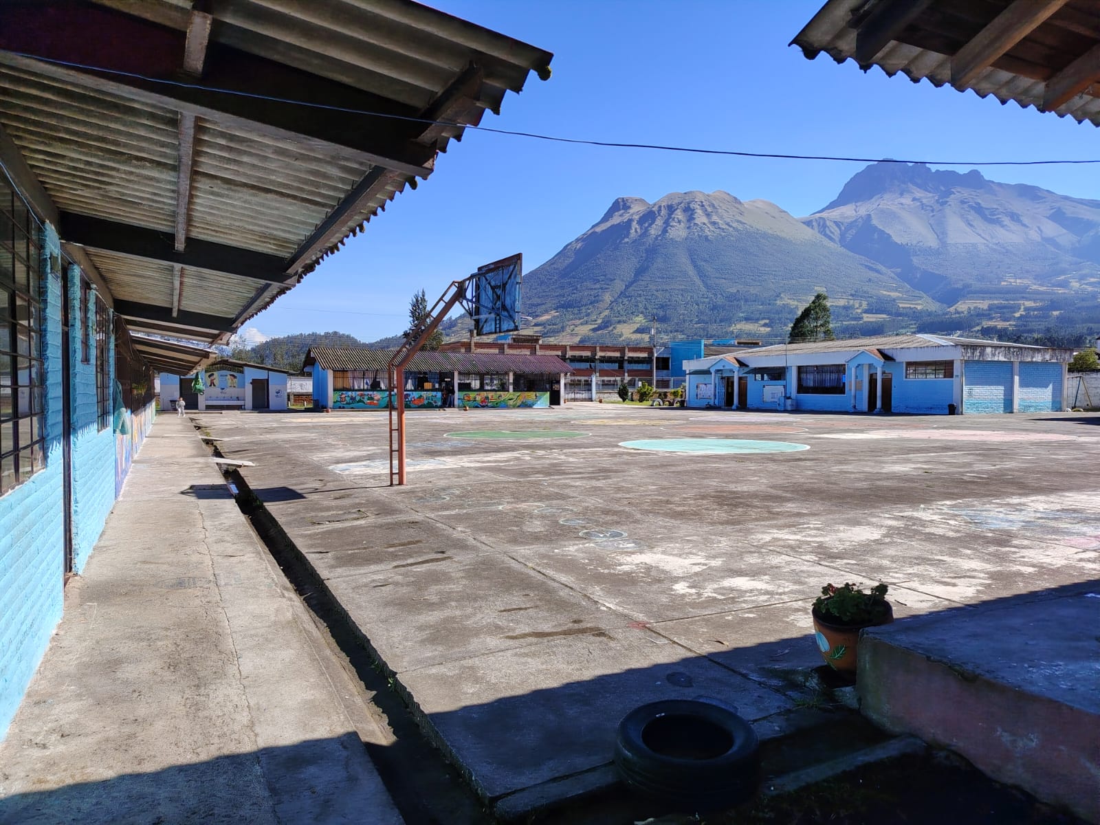 Cancha y entorno de la Sede 2